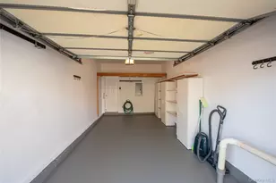 93 Carriage Ln, Plainview, NY 11803 - Photo 24