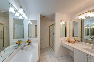 93 Carriage Ln, Plainview, NY 11803 - Photo 20