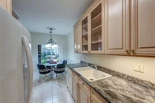 93 Carriage Ln, Plainview, NY 11803 - Photo 16