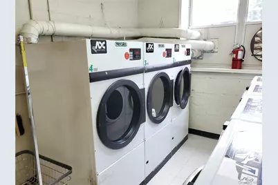 4727 Little Neck Pkwy Parkway #4G, Little Neck, NY 11362 - Photo 16