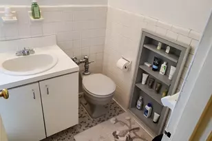 4727 Little Neck Pkwy Pkwy, Little Neck, NY 11362 - Photo 10