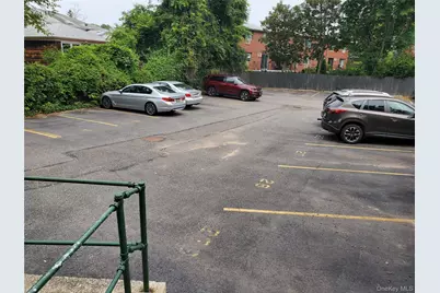 4727 Little Neck Pkwy Parkway #4G, Little Neck, NY 11362 - Photo 18