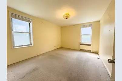 5615 SW Netherland Avenue SE #1E, Bronx, NY 10471 - Photo 6