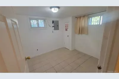 115-54 158th St, Jamaica, NY 11434 - Photo 16