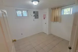 115-54 158th St, Jamaica, NY 11434 - Photo 16