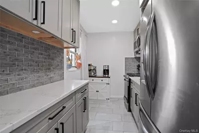 1001 Shore Parkway #2B, Brooklyn, NY 11228 - Photo 8