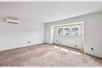 47 Owens Street, Brentwood, NY 11717 - Photo 6