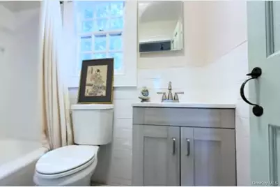 24 Hawkins Road, Stony Brook, NY 11790 - Photo 8