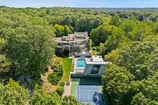 25 Col Sheldon Ln, Pound Ridge, NY 10576 - Photo 2