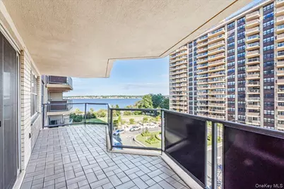 17-85 215th Street #5F, Bayside, NY 11360 - Photo 2