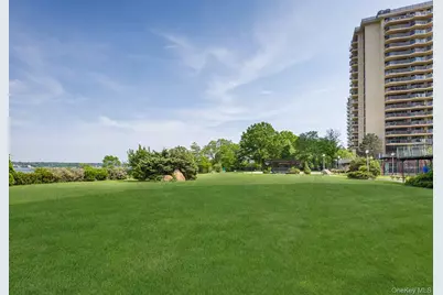 17-85 215th Street #5F, Bayside, NY 11360 - Photo 32