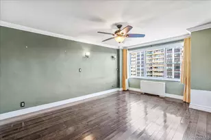 17-85 215th St, Bayside, NY 11360 - Photo 14