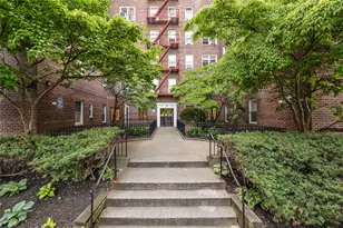 39-20 52nd St, Woodside, NY 11377 - Photo 10