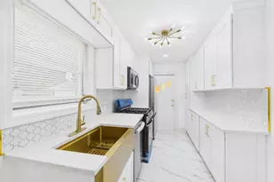 194-34 115th Rd, Saint Albans, NY 11412 - Photo 14