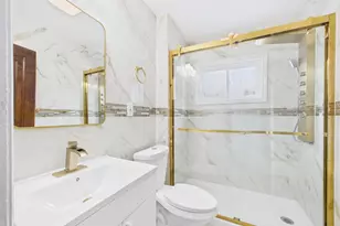 194-34 115th Rd, Saint Albans, NY 11412 - Photo 16