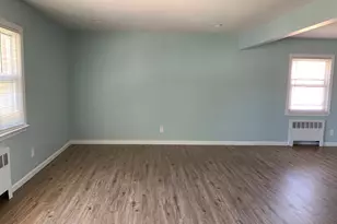 246-11 Memphis Ave, Rosedale, NY 11422 - Photo 10