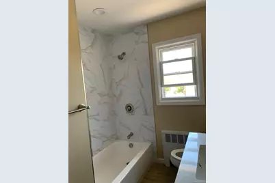 246-11 Memphis Avenue, Rosedale, NY 11422 - Photo 18