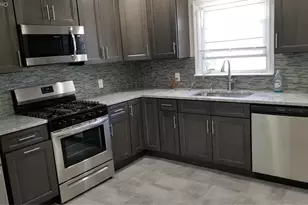 246-11 Memphis Ave, Rosedale, NY 11422 - Photo 6