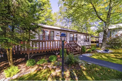 4 Ivanhoe Court, Monticello, NY 12701 - Photo 2