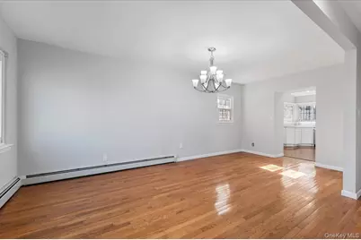 12908 Francis Lewis Boulevard, Springfield Gardens, NY 11413 - Photo 4