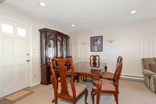 58 Helen Ave, Plainview, NY 11803 - Photo 18