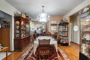 6 Windsor Pl, Lynbrook, NY 11563 - Photo 6