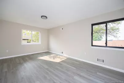 2206 Mulberry Court, Poughkeepsie, NY 12603 - Photo 14