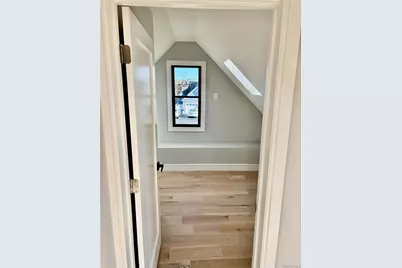 188 Sequams Lane Cen, West Islip, NY 11795 - Photo 18