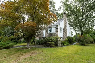 38 Gramercy Ave, Yonkers, NY 10701 - Photo 2
