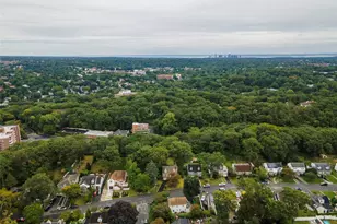 38 Gramercy Ave, Yonkers, NY 10701 - Photo 32