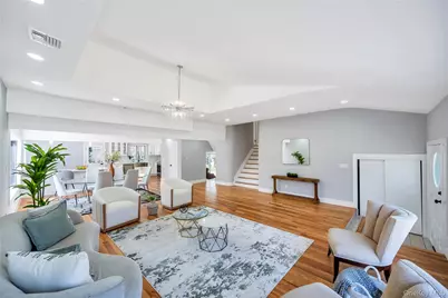 16 Huckleberry Lane, Oyster Bay, NY 11771 - Photo 4