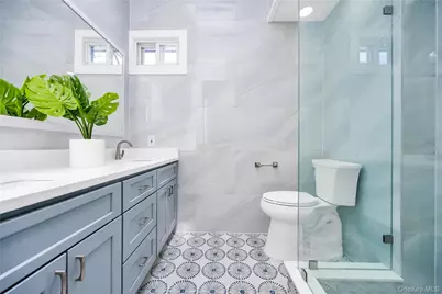 16 Huckleberry Lane, Oyster Bay, NY 11771 - Photo 10