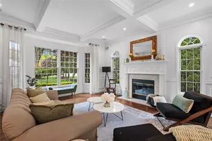 11 Crick Holly Ln, East Islip, NY 11730 - Photo 4