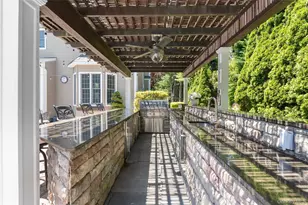 11 Crick Holly Ln, East Islip, NY 11730 - Photo 28