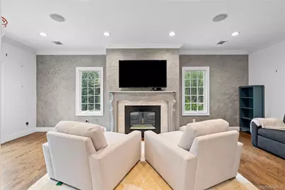 11 Crick Holly Lane, East Islip, NY 11730 - Photo 24