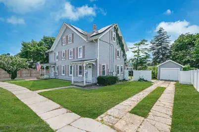 46 Lincoln Avenue, Sayville, NY 11782 - Photo 2