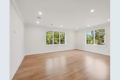 2 Arthur Place, Woodbury, NY 11797 - Photo 18