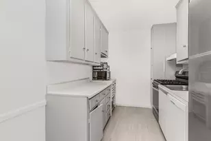 3530 Henry Hudson Pkwy, Bronx, NY 10463 - Photo 14