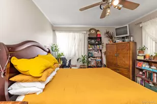 261 E Hoffman Ave, Lindenhurst, NY 11757 - Photo 10