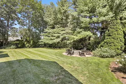19 E Williston Avenue, East Williston, NY 11596 - Photo 8