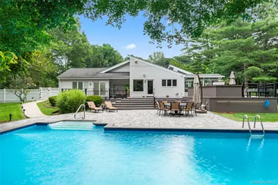 2 Bristol Drive, Woodbury, NY 11797 - Photo 34