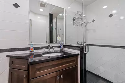 2 Bristol Drive, Woodbury, NY 11797 - Photo 28