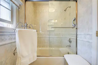 171-06 76th Avenue, Fresh Meadows, NY 11366 - Photo 38