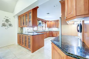 171-06 76th Ave, Fresh Meadows, NY 11366 - Photo 22