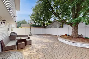 110 Roeckel Ave, Valley Stream, NY 11580 - Photo 28