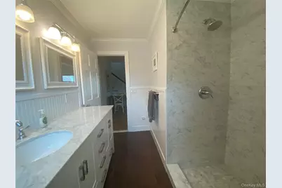 19 West End Avenue, East Quogue, NY 11942 - Photo 16