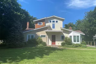 19 West End Ave, East Quogue, NY 11942 - Photo 2