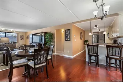1116 Warburton Avenue #2A, Yonkers, NY 10701 - Photo 2