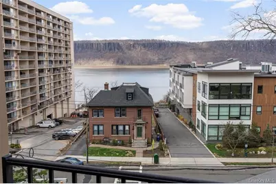 1116 Warburton Avenue #2A, Yonkers, NY 10701 - Photo 10