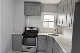 110 Woodside Ave, Freeport, NY 11520 - Photo 4